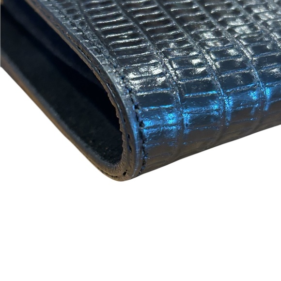 Viola Castellani Black Leather Crossbody - Picture 7 of 14